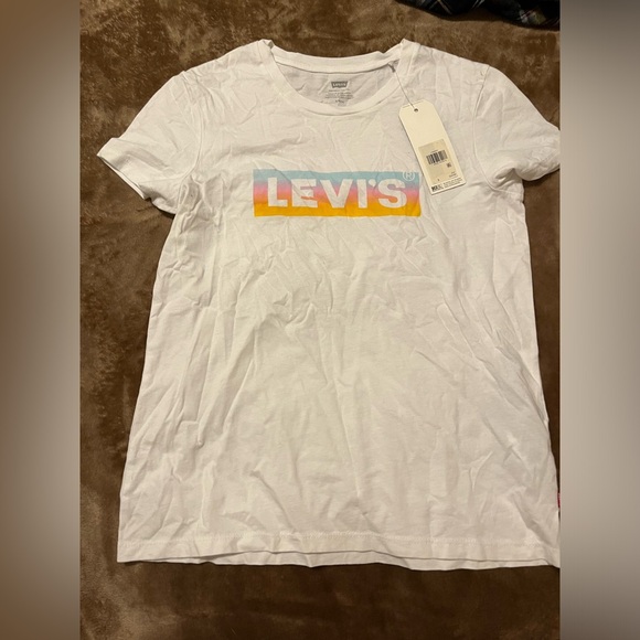 Levi’s White w/ Rainbow Graphic Tee - Small - NWT - Picture 2 of 2